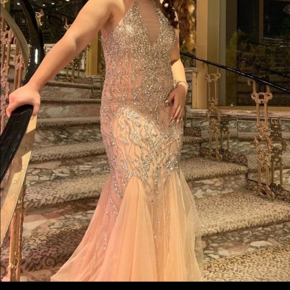 PROM DRESS - Picture 2 of 7